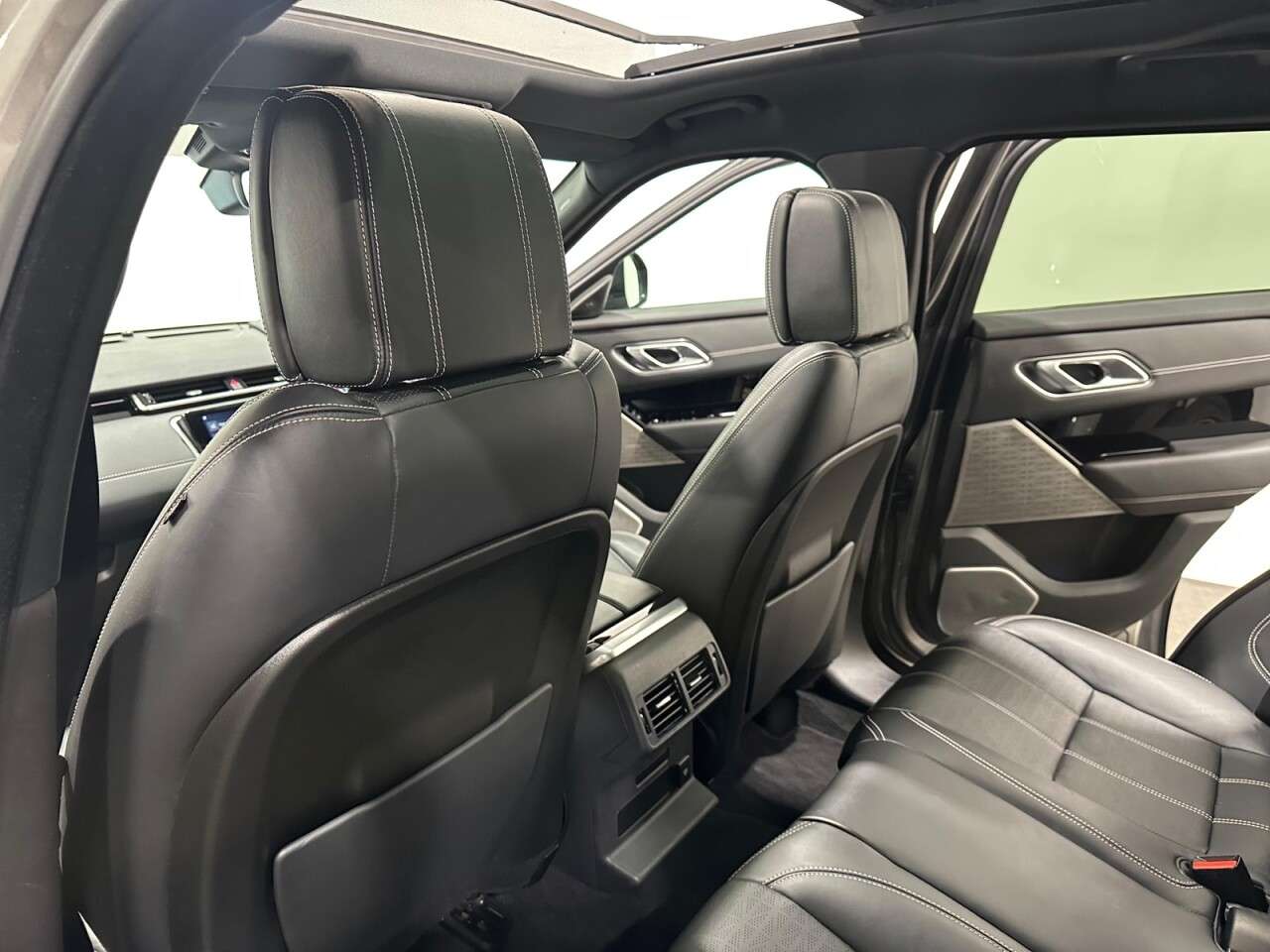 2019 LAND ROVER RANGE ROVER VELAR 2019 LAND ROVER RANGE ROVER VELAR