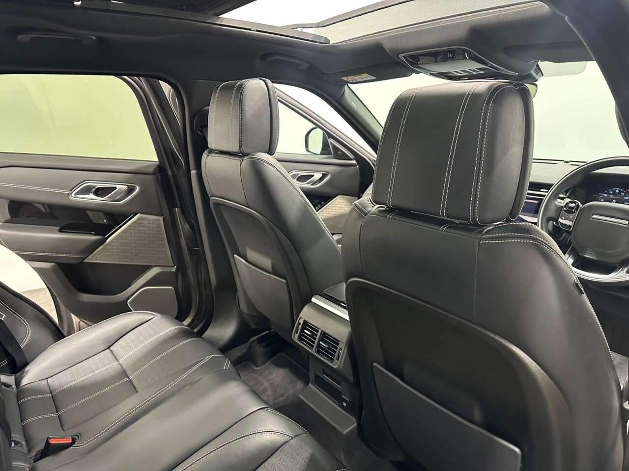 2019 LAND ROVER RANGE ROVER VELAR 2019 LAND ROVER RANGE ROVER VELAR