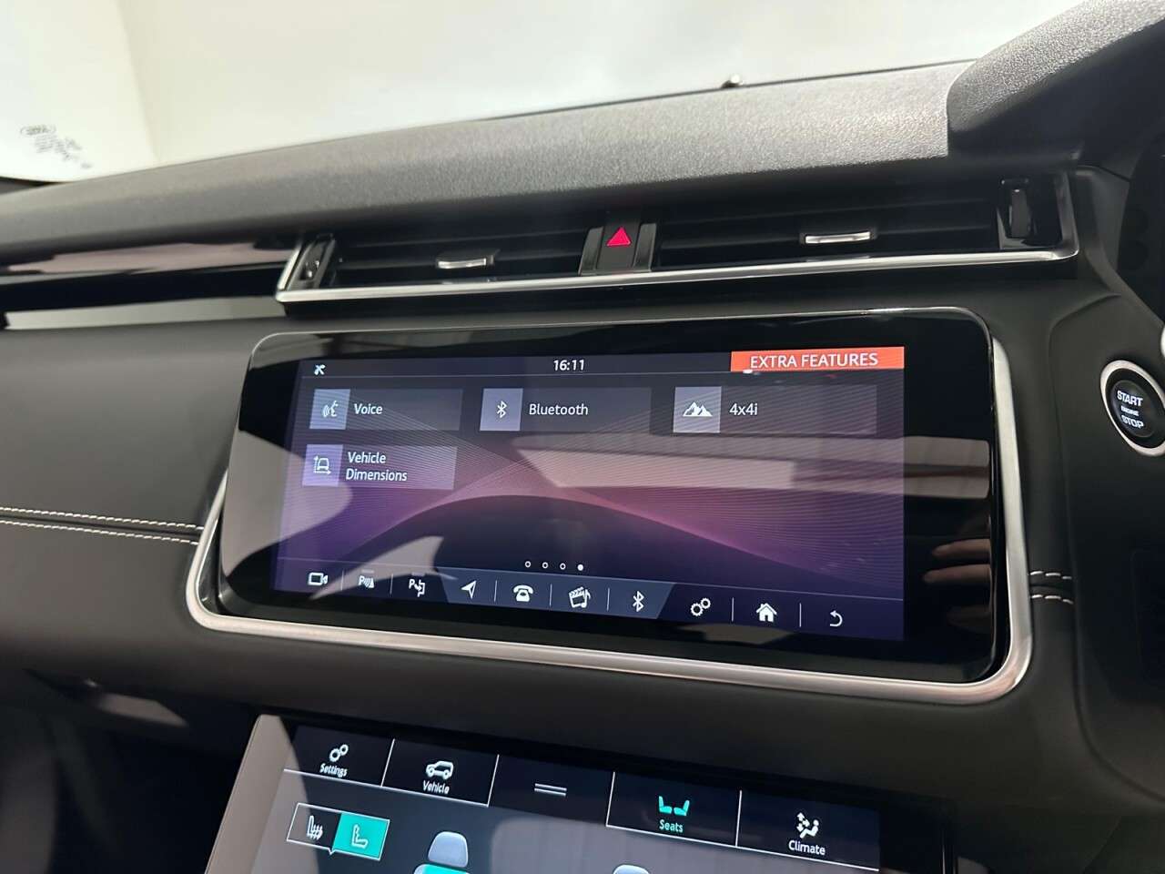 2019 LAND ROVER RANGE ROVER VELAR 2019 LAND ROVER RANGE ROVER VELAR