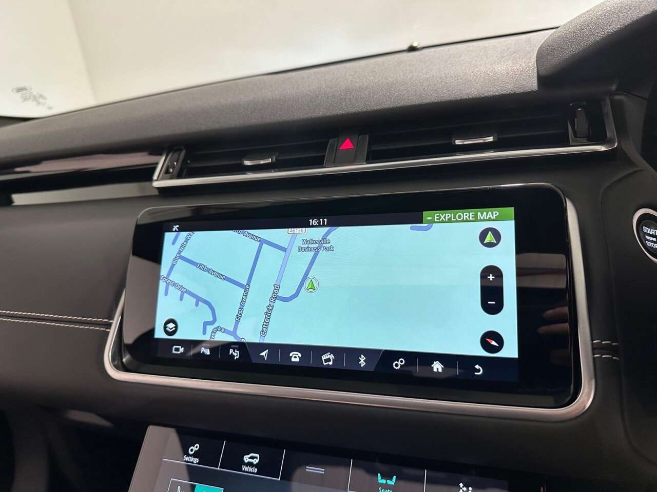 2019 LAND ROVER RANGE ROVER VELAR 2019 LAND ROVER RANGE ROVER VELAR