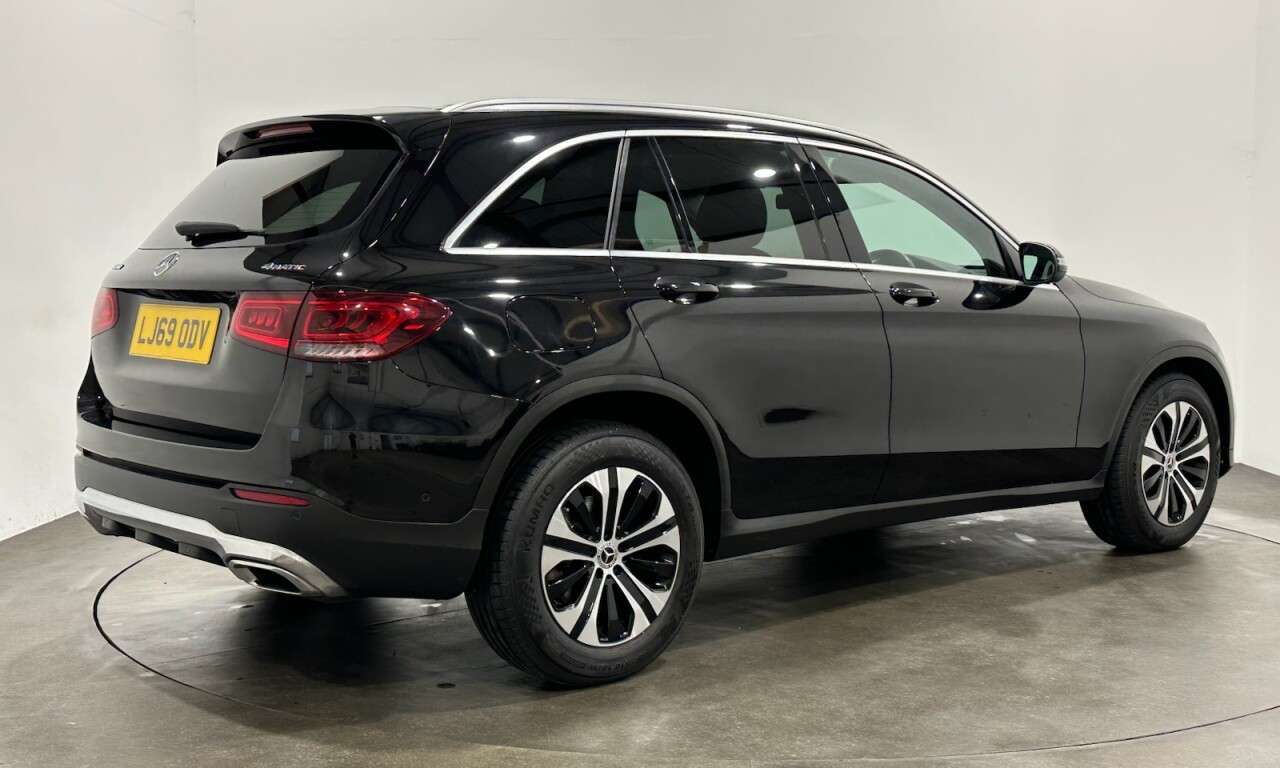 A 2019 MERCEDES-BENZ GLC 2.0 GLC220d Sport SUV 5dr Diesel G-Tronic+ 4MATIC Euro 6 (s/s) (194 ps) Gen A 2019 MERCEDES-BENZ GLC 2.0 GLC220d Sport SUV 5dr Diesel G-Tronic+ 4MATIC Euro 6 (s/s) (194 ps) Gen