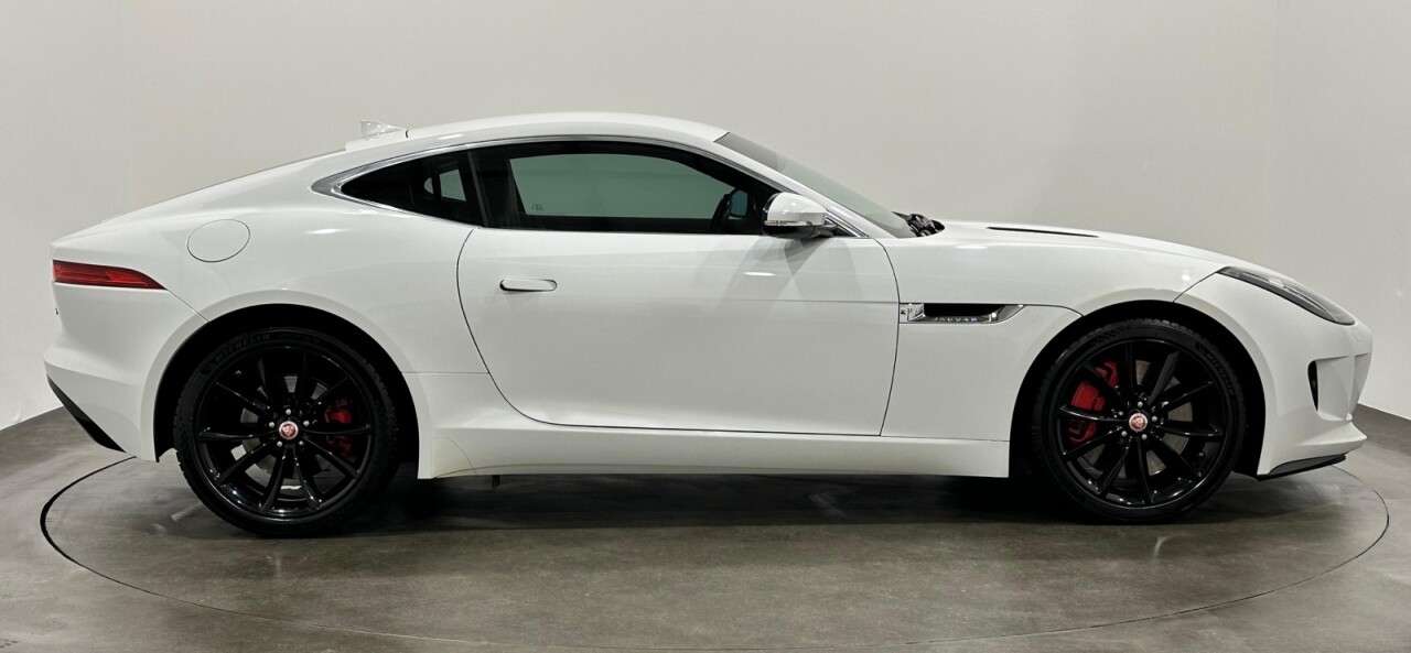 2015 JAGUAR F-TYPE 2015 JAGUAR F-TYPE