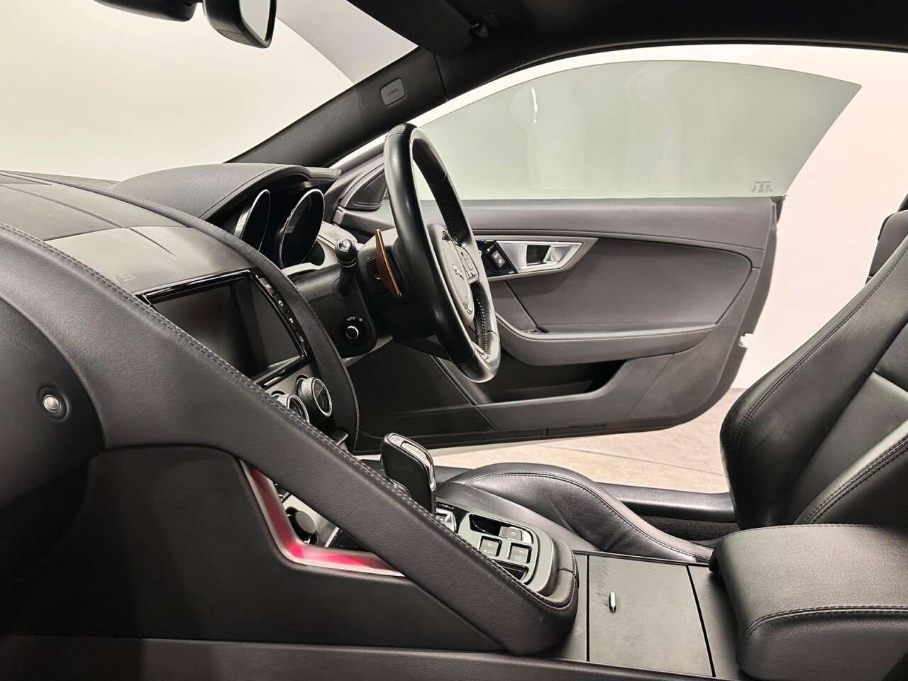 2015 JAGUAR F-TYPE 2015 JAGUAR F-TYPE