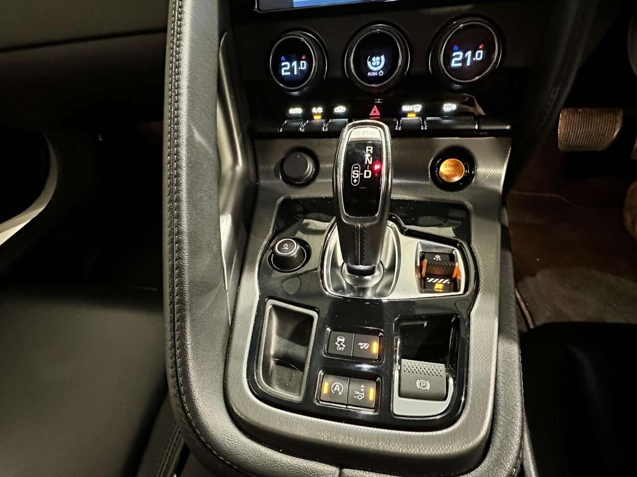 2015 JAGUAR F-TYPE 2015 JAGUAR F-TYPE