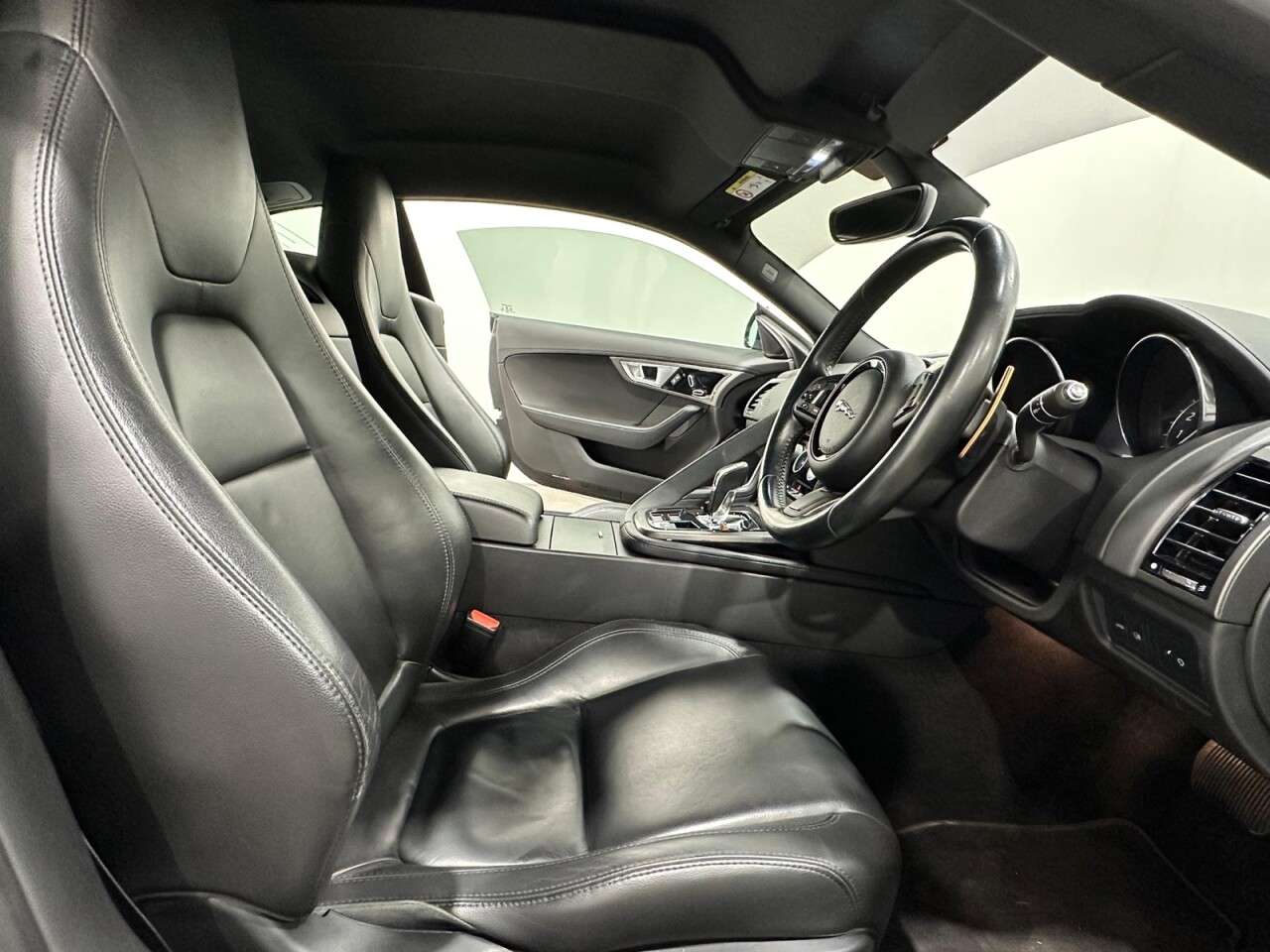 2015 JAGUAR F-TYPE 2015 JAGUAR F-TYPE