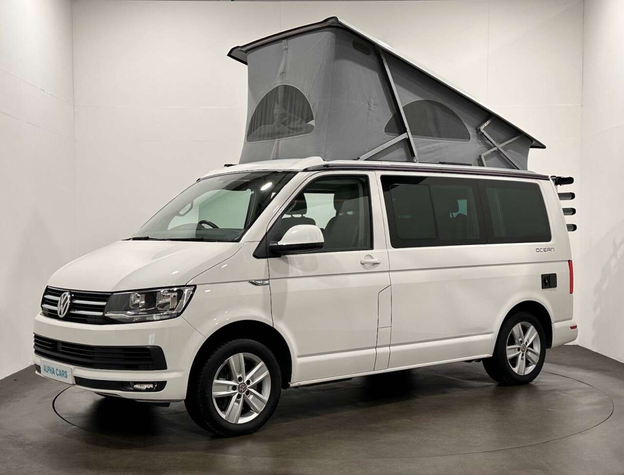A 2018 VOLKSWAGEN CALIFORNIA 2.0 TDI BlueMotion Tech Ocean Camper 4dr Diesel DSG Euro 6 (s/s) (150 ps) A 2018 VOLKSWAGEN CALIFORNIA 2.0 TDI BlueMotion Tech Ocean Camper 4dr Diesel DSG Euro 6 (s/s) (150 ps)