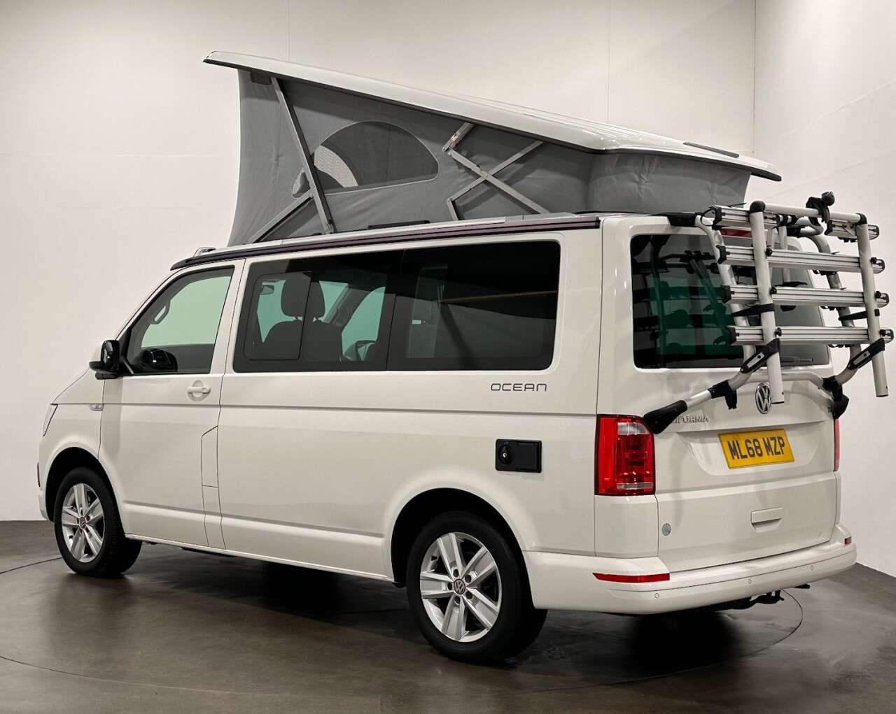 A 2018 VOLKSWAGEN CALIFORNIA 2.0 TDI BlueMotion Tech Ocean Camper 4dr Diesel DSG Euro 6 (s/s) (150 ps) A 2018 VOLKSWAGEN CALIFORNIA 2.0 TDI BlueMotion Tech Ocean Camper 4dr Diesel DSG Euro 6 (s/s) (150 ps)