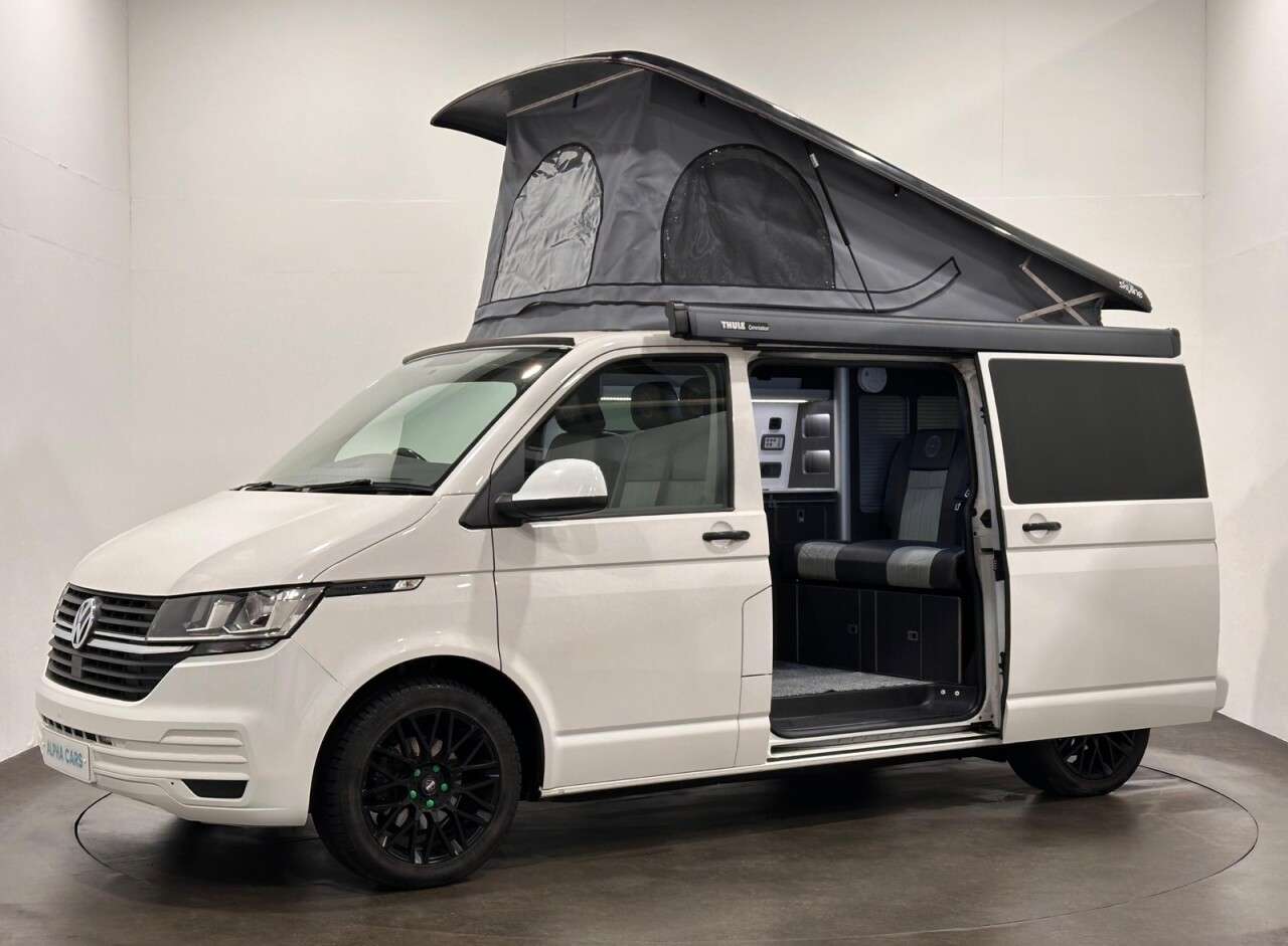 A 2020 VOLKSWAGEN TRANSPORTER 2.0 TDI T28 Startline Camper 5dr Diesel Manual FWD SWB Euro 6 (s/s) (110 ps A 2020 VOLKSWAGEN TRANSPORTER 2.0 TDI T28 Startline Camper 5dr Diesel Manual FWD SWB Euro 6 (s/s) (110 ps