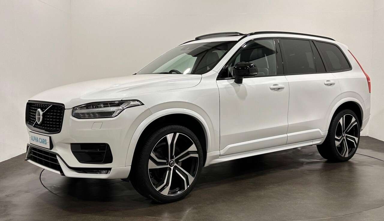 A 2021 VOLVO XC90 2.0 B5 MHEV R-Design SUV 5dr Diesel Hybrid Auto 4WD Euro 6 (s/s) (235 ps) F A 2021 VOLVO XC90 2.0 B5 MHEV R-Design SUV 5dr Diesel Hybrid Auto 4WD Euro 6 (s/s) (235 ps) F
