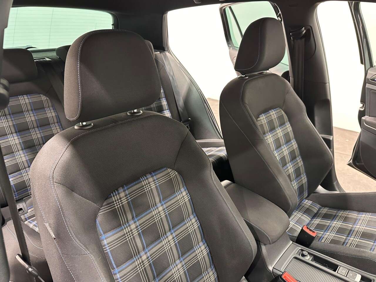 2016 VOLKSWAGEN GOLF 2016 VOLKSWAGEN GOLF