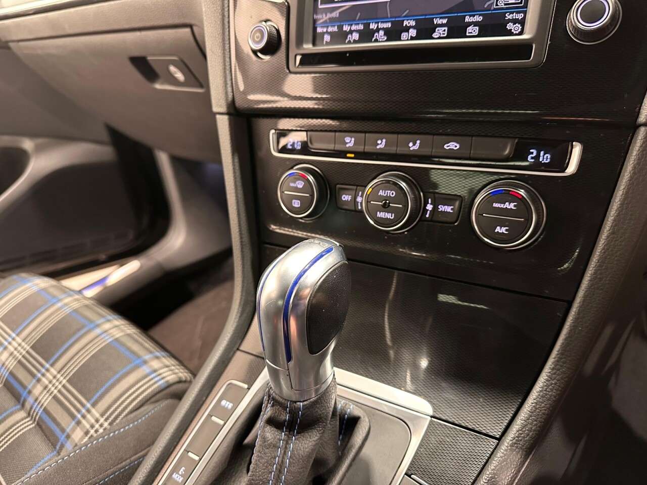 2016 VOLKSWAGEN GOLF 2016 VOLKSWAGEN GOLF
