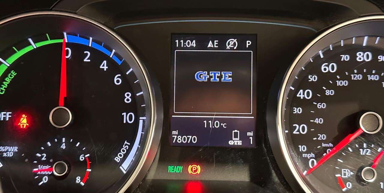 2016 VOLKSWAGEN GOLF 2016 VOLKSWAGEN GOLF