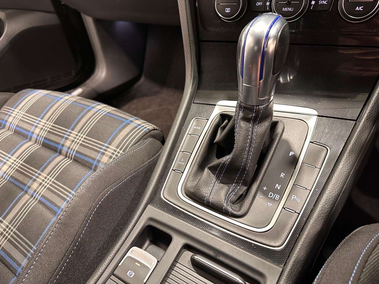 2016 VOLKSWAGEN GOLF 2016 VOLKSWAGEN GOLF