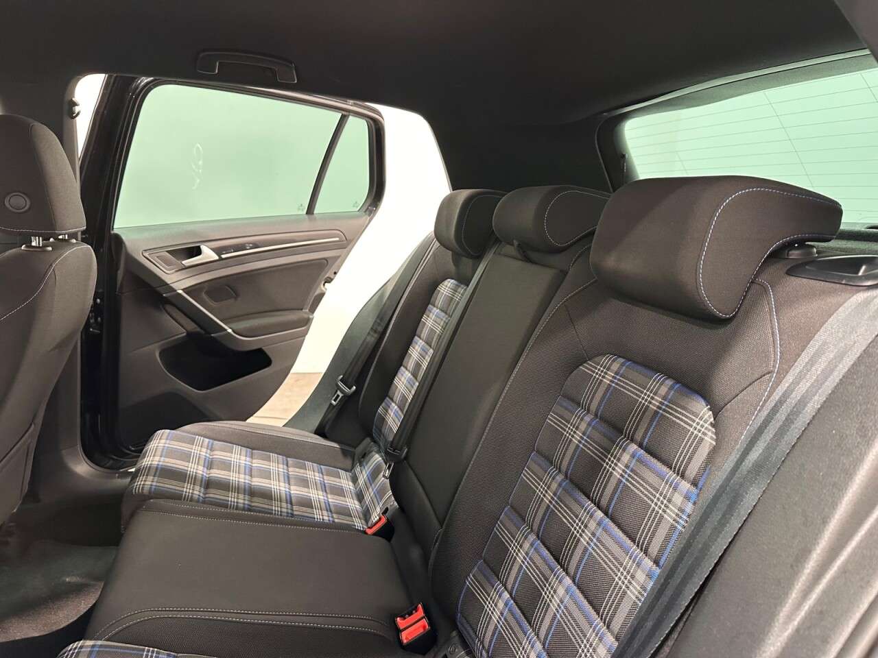 2016 VOLKSWAGEN GOLF 2016 VOLKSWAGEN GOLF