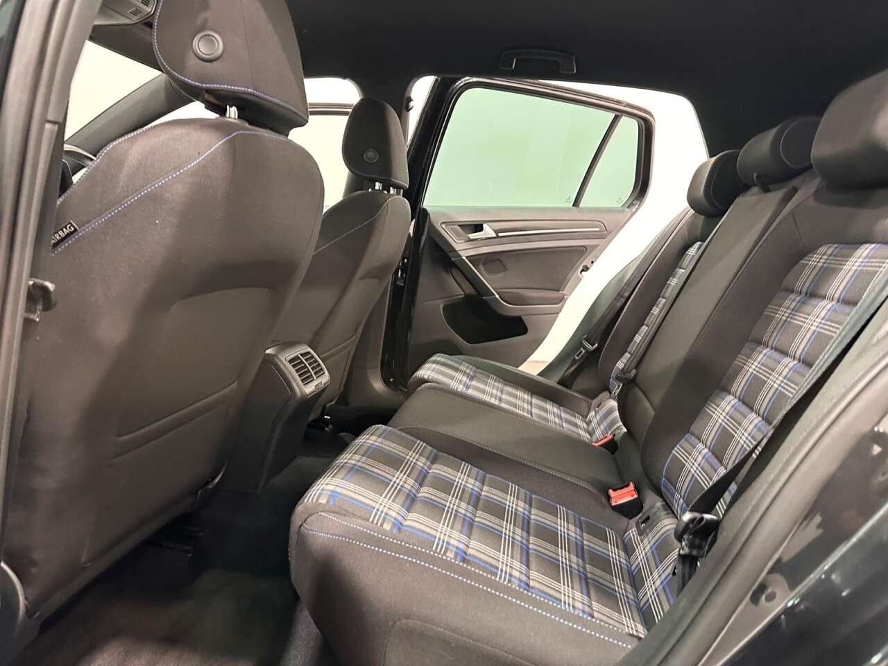 2016 VOLKSWAGEN GOLF 2016 VOLKSWAGEN GOLF