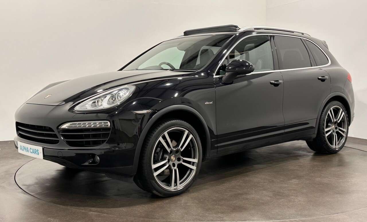 A 2012 PORSCHE CAYENNE 3.0 TD V6 SUV 5dr Diesel Tiptronic 4WD Euro 5 (s/s) (240 ps) Detachable Tow A 2012 PORSCHE CAYENNE 3.0 TD V6 SUV 5dr Diesel Tiptronic 4WD Euro 5 (s/s) (240 ps) Detachable Tow