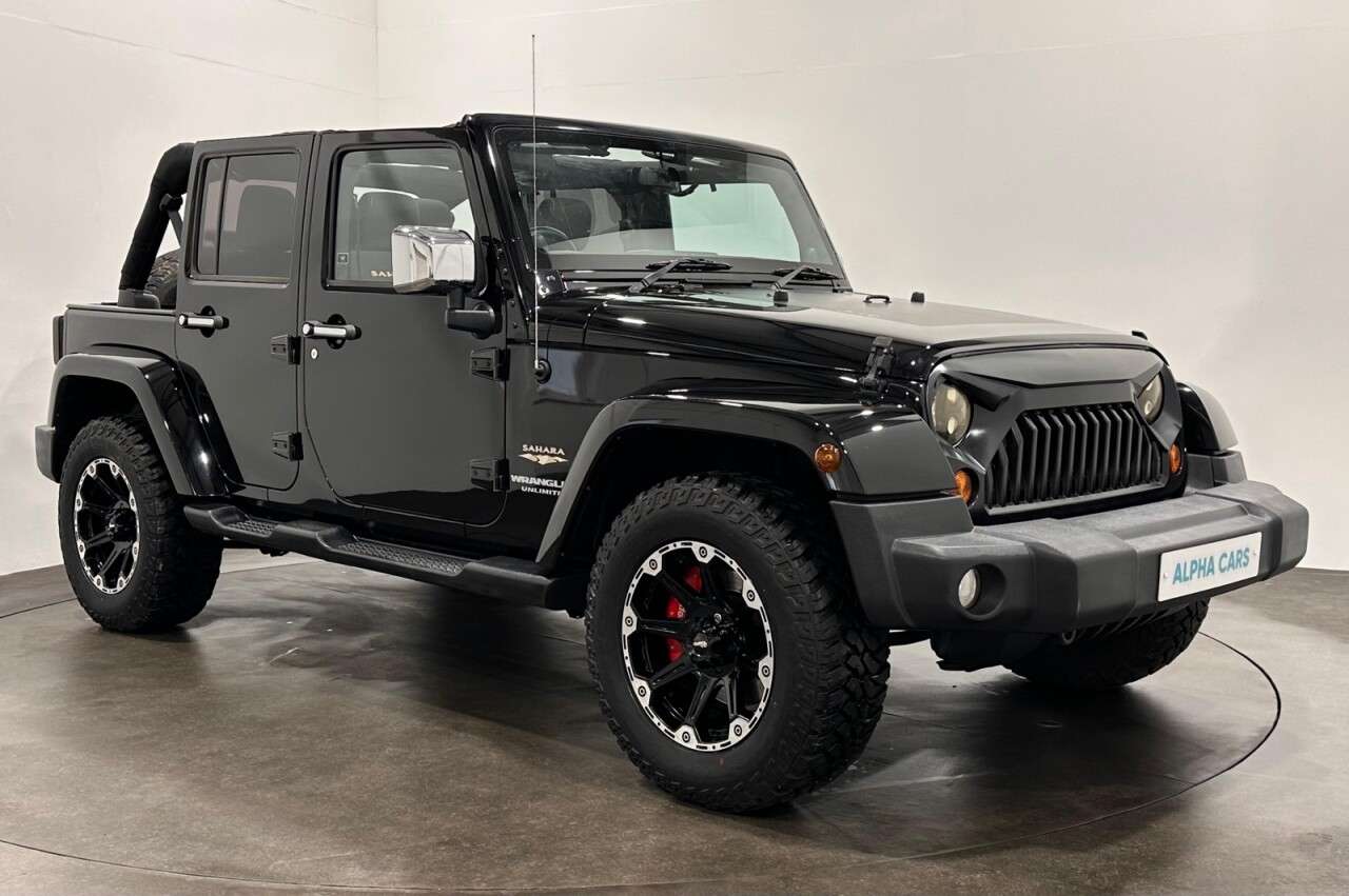 A 2014 JEEP WRANGLER 2.8 CRD Sahara SUV 4dr Diesel Auto 4WD Euro 5 (197 bhp) Twin Panel Roof 18" A 2014 JEEP WRANGLER 2.8 CRD Sahara SUV 4dr Diesel Auto 4WD Euro 5 (197 bhp) Twin Panel Roof 18"