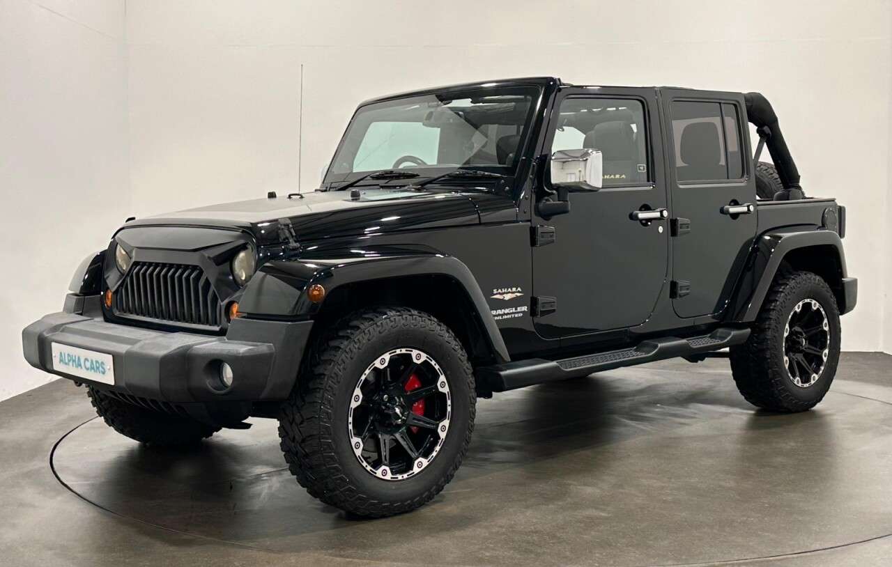 A 2014 JEEP WRANGLER 2.8 CRD Sahara SUV 4dr Diesel Auto 4WD Euro 5 (197 bhp) Twin Panel Roof 18" A 2014 JEEP WRANGLER 2.8 CRD Sahara SUV 4dr Diesel Auto 4WD Euro 5 (197 bhp) Twin Panel Roof 18"