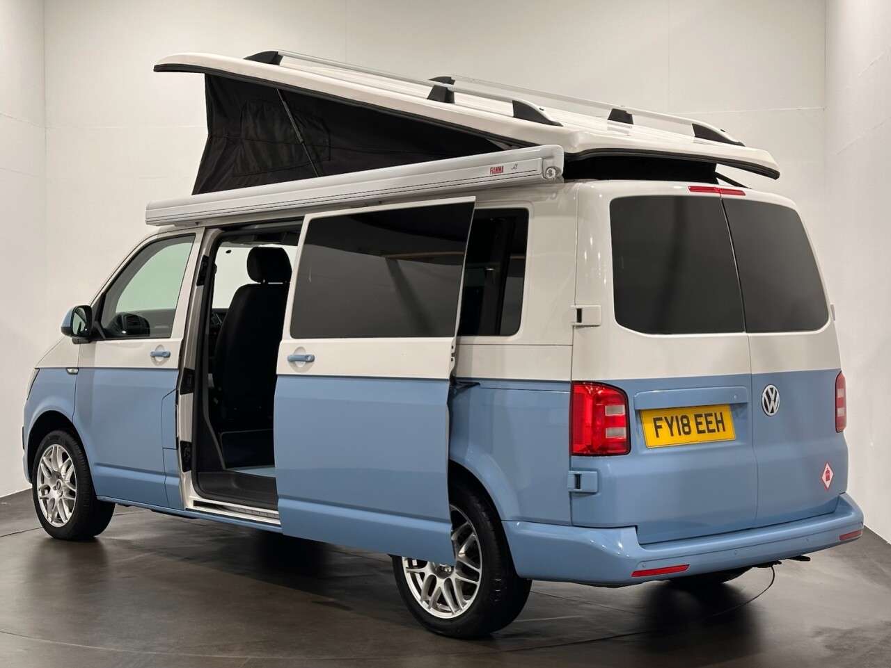 A 2018 VOLKSWAGEN TRANSPORTER 2.0 TDI T30 BlueMotion Tech Startline Campervan 5dr Diesel Manual FWD LWB E A 2018 VOLKSWAGEN TRANSPORTER 2.0 TDI T30 BlueMotion Tech Startline Campervan 5dr Diesel Manual FWD LWB E