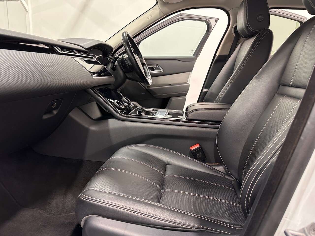 2018 LAND ROVER RANGE ROVER VELAR 2018 LAND ROVER RANGE ROVER VELAR