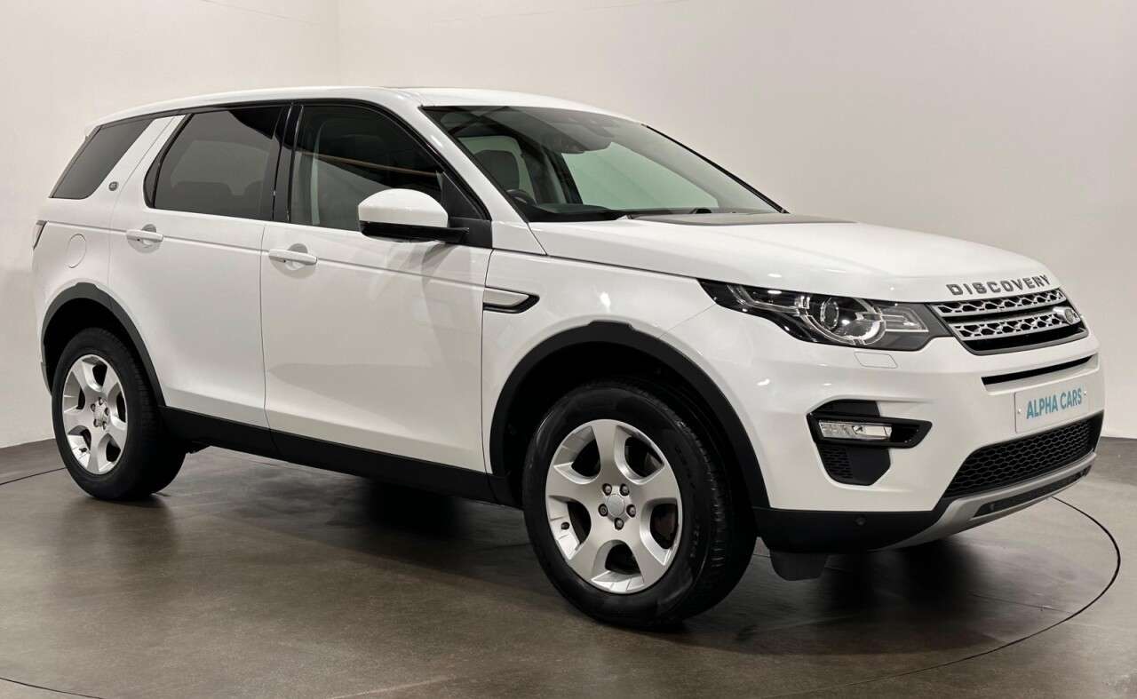 A 2017 LAND ROVER DISCOVERY SPORT 2.0 eD4 HSE SUV 5dr Diesel Manual Euro 6 (s/s) (5 Seat) (150 ps) Full Ebony A 2017 LAND ROVER DISCOVERY SPORT 2.0 eD4 HSE SUV 5dr Diesel Manual Euro 6 (s/s) (5 Seat) (150 ps) Full Ebony