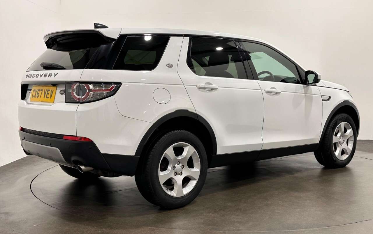 A 2017 LAND ROVER DISCOVERY SPORT 2.0 eD4 HSE SUV 5dr Diesel Manual Euro 6 (s/s) (5 Seat) (150 ps) Full Ebony A 2017 LAND ROVER DISCOVERY SPORT 2.0 eD4 HSE SUV 5dr Diesel Manual Euro 6 (s/s) (5 Seat) (150 ps) Full Ebony