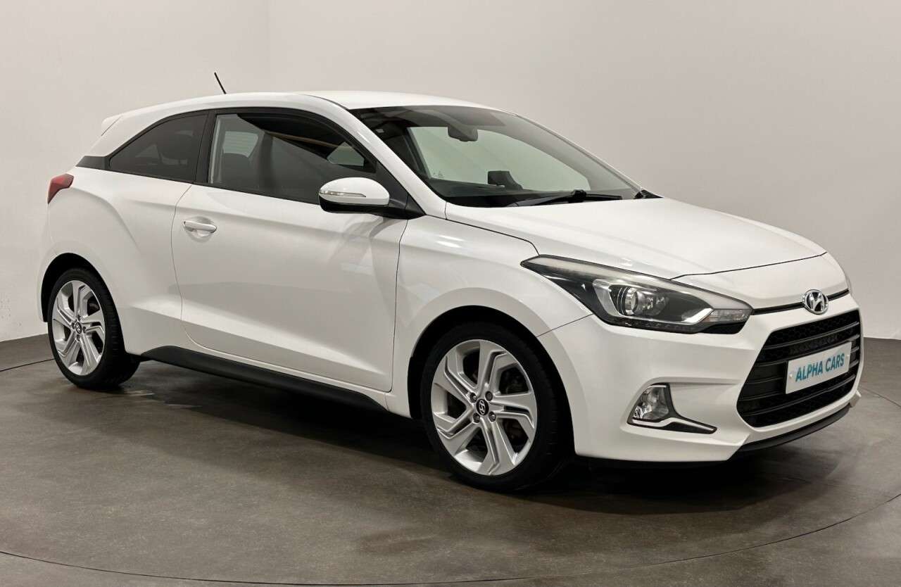 A 2016 HYUNDAI I20 1.4 CRDi Sport Coupe 3dr Diesel Manual Euro 6 (90 ps) Economical Low Insura A 2016 HYUNDAI I20 1.4 CRDi Sport Coupe 3dr Diesel Manual Euro 6 (90 ps) Economical Low Insura