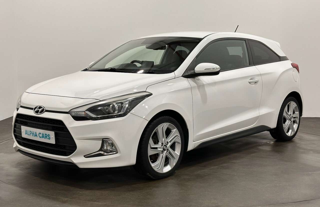 A 2016 HYUNDAI I20 1.4 CRDi Sport Coupe 3dr Diesel Manual Euro 6 (90 ps) Economical Low Insura A 2016 HYUNDAI I20 1.4 CRDi Sport Coupe 3dr Diesel Manual Euro 6 (90 ps) Economical Low Insura
