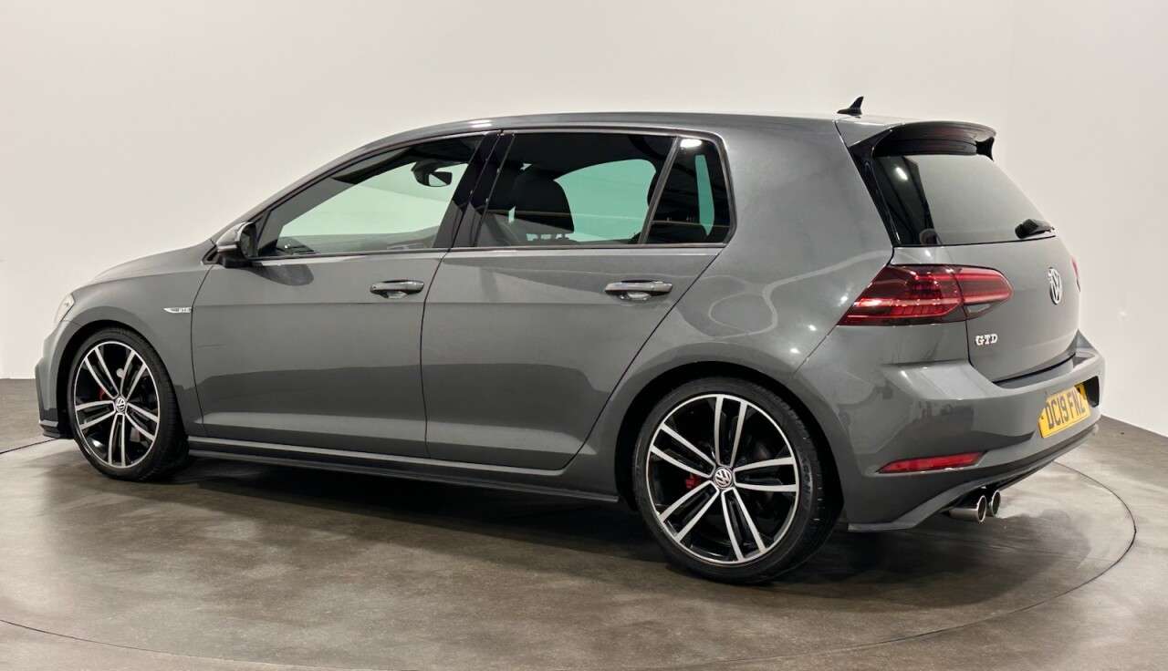 A 2019 VOLKSWAGEN GOLF 2.0 TDI GTD Hatchback 5dr Diesel DSG Euro 6 (s/s) (184 ps) A 2019 VOLKSWAGEN GOLF 2.0 TDI GTD Hatchback 5dr Diesel DSG Euro 6 (s/s) (184 ps)
