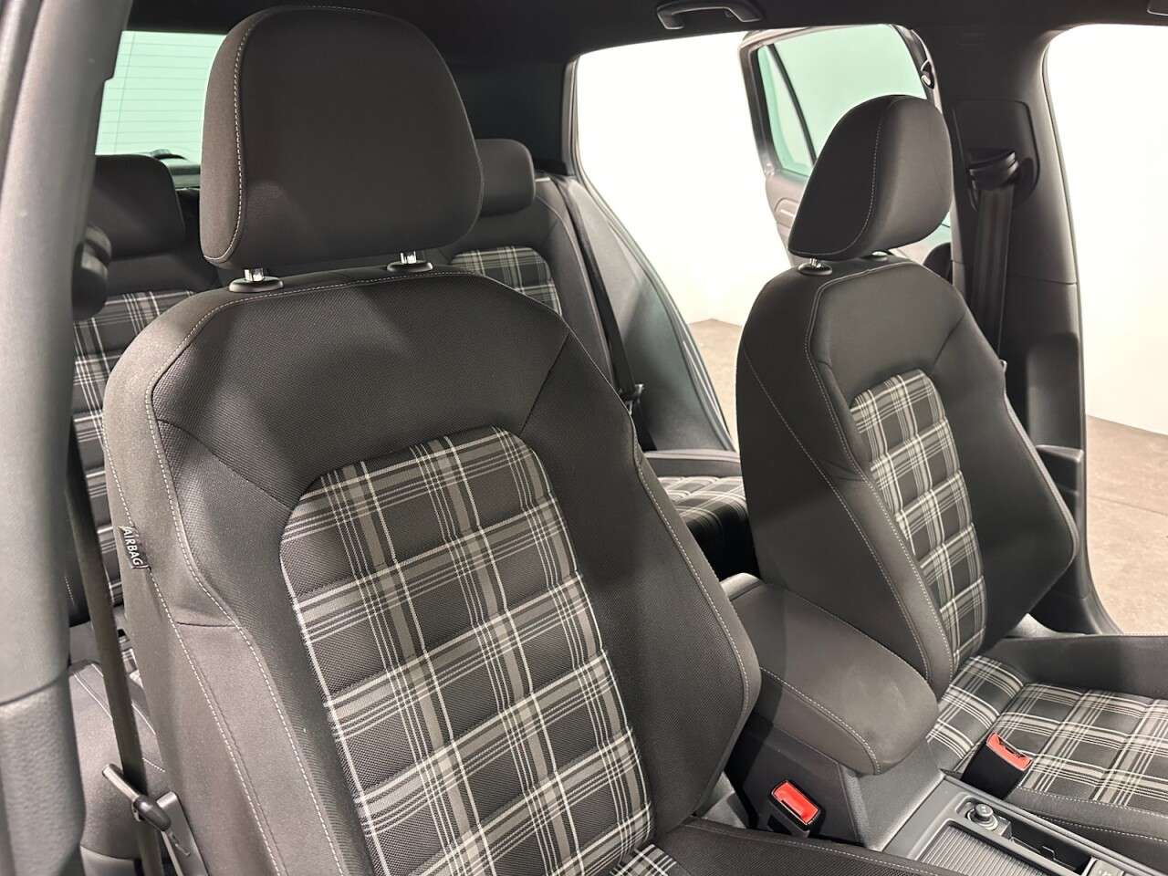 2019 VOLKSWAGEN GOLF 2019 VOLKSWAGEN GOLF