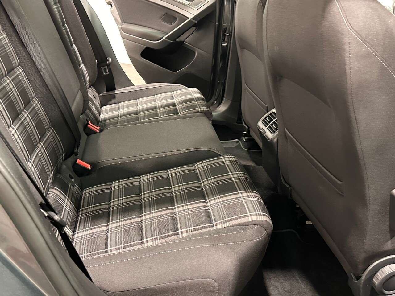 2019 VOLKSWAGEN GOLF 2019 VOLKSWAGEN GOLF