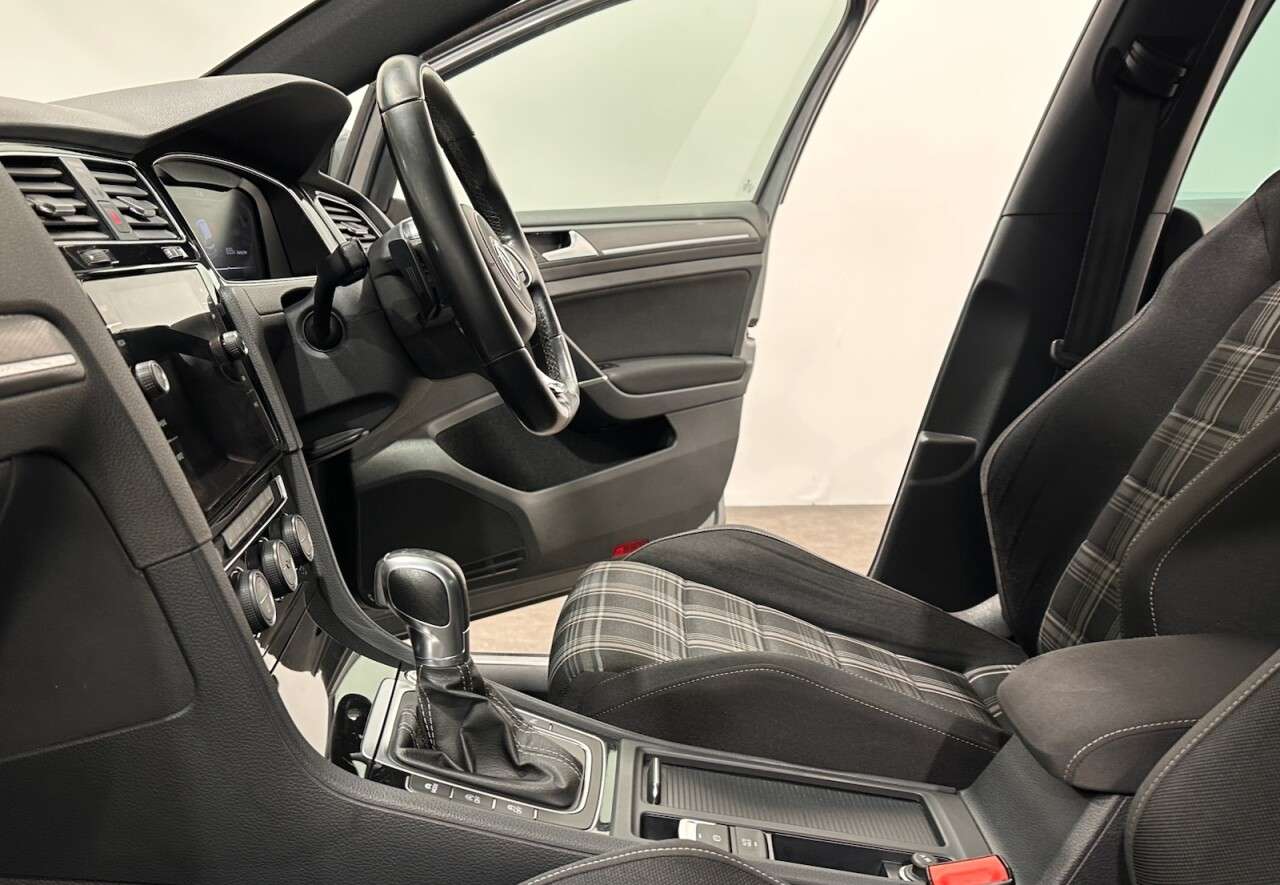 2019 VOLKSWAGEN GOLF 2019 VOLKSWAGEN GOLF