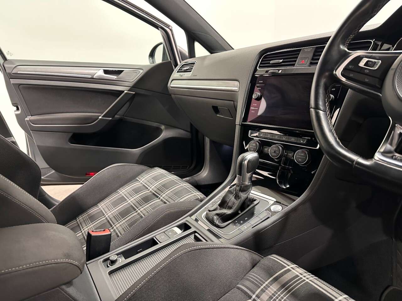 2019 VOLKSWAGEN GOLF 2019 VOLKSWAGEN GOLF