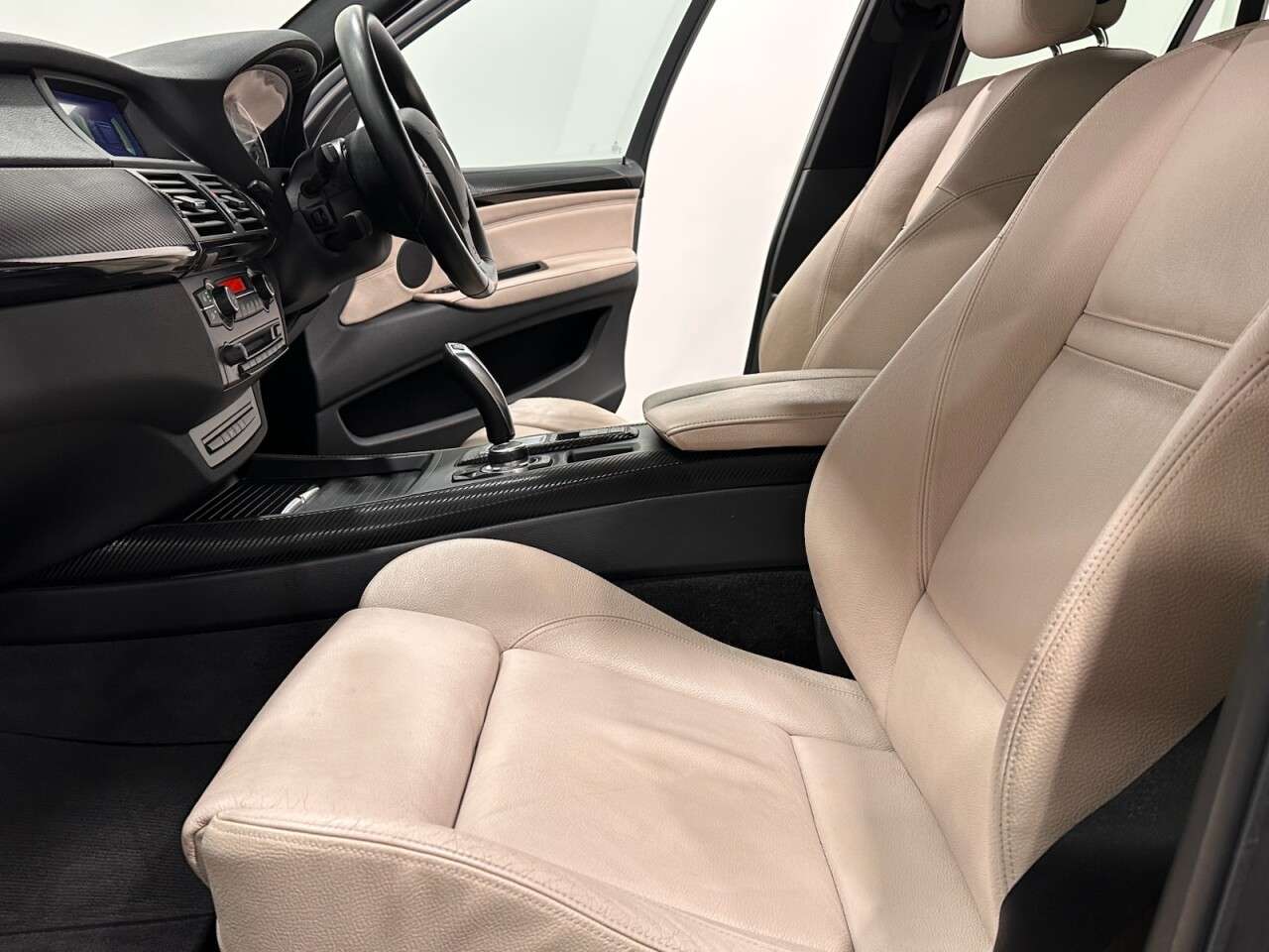 2010 BMW X5 2010 BMW X5
