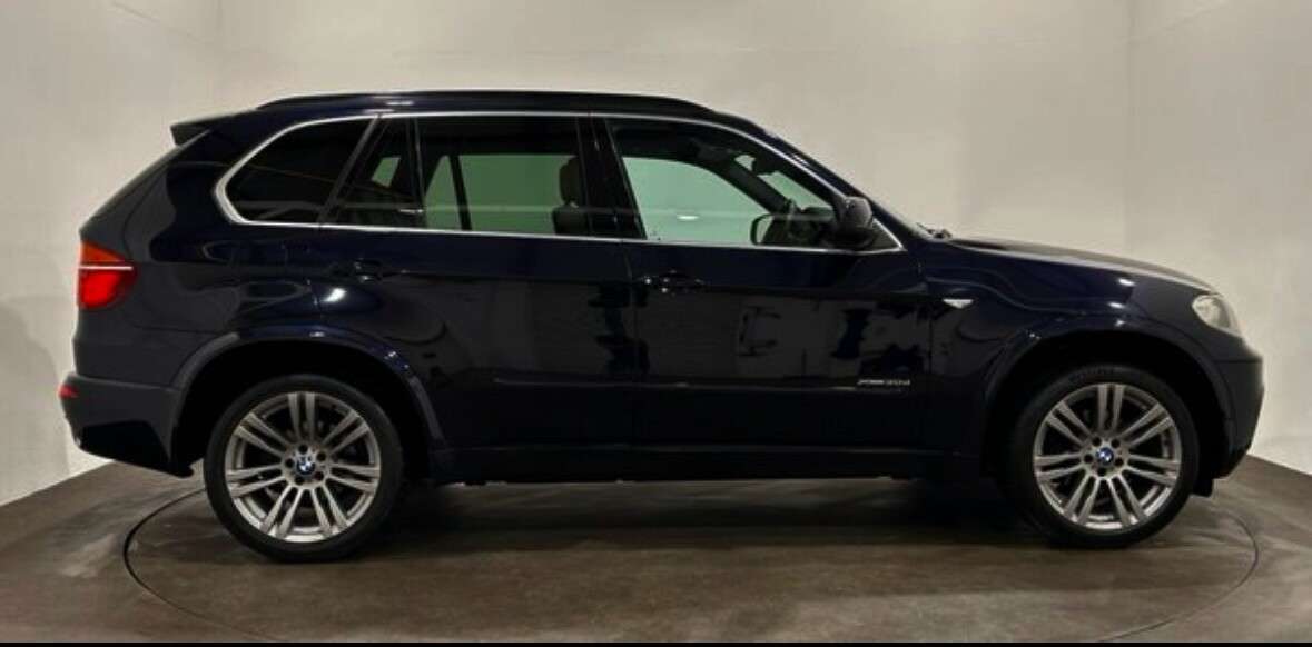 2010 BMW X5 2010 BMW X5