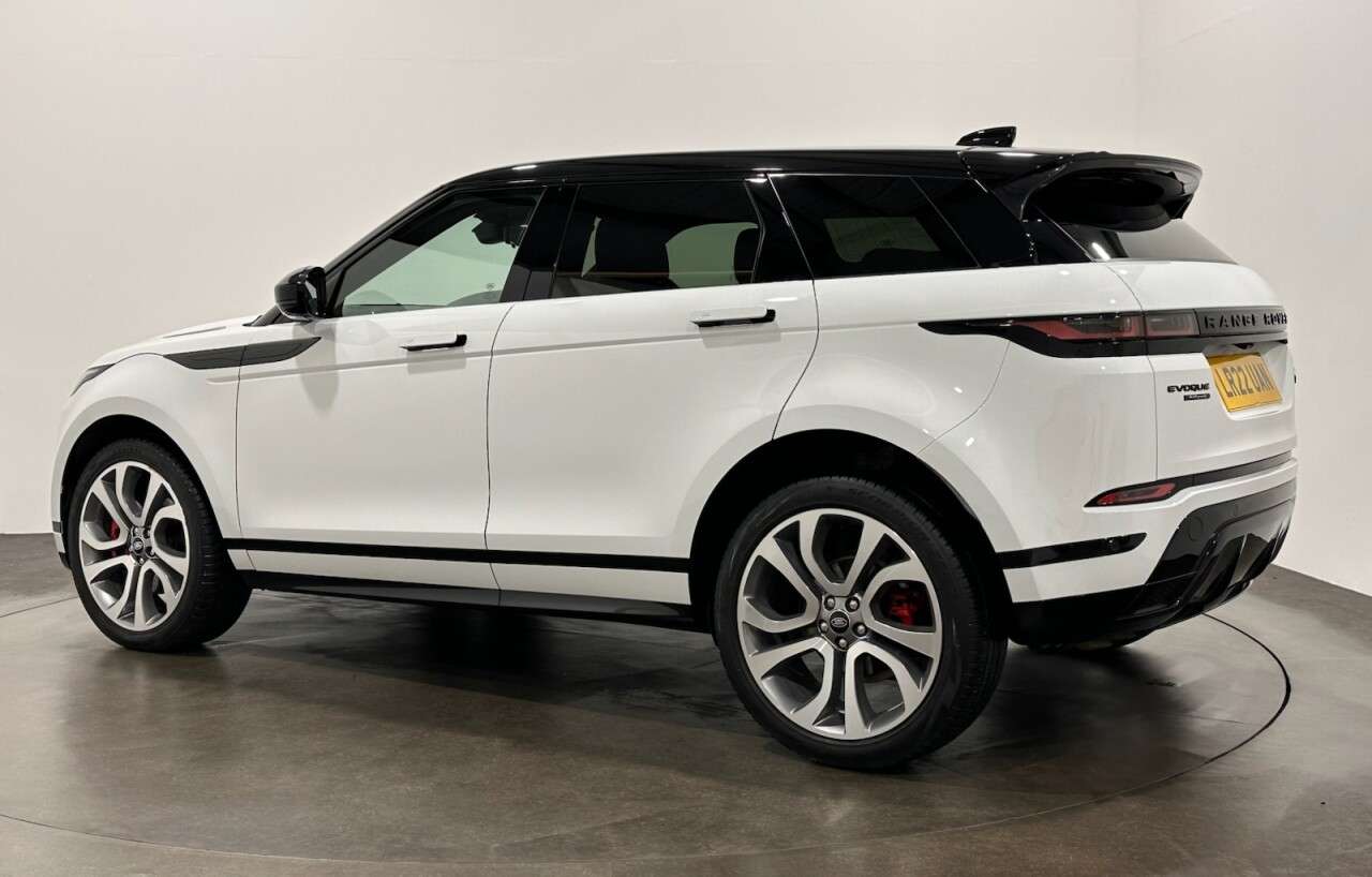 A 2022 LAND ROVER RANGE ROVER EVOQUE 2.0 D200 MHEV Autobiography SUV 5dr Diesel Auto 4WD Euro 6 (s/s) (204 ps) A 2022 LAND ROVER RANGE ROVER EVOQUE 2.0 D200 MHEV Autobiography SUV 5dr Diesel Auto 4WD Euro 6 (s/s) (204 ps)