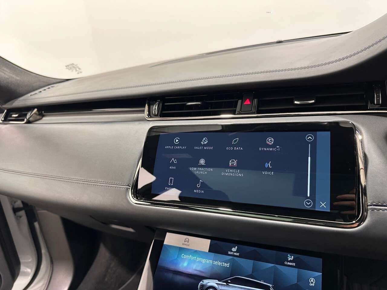 2022 LAND ROVER RANGE ROVER EVOQUE 2022 LAND ROVER RANGE ROVER EVOQUE