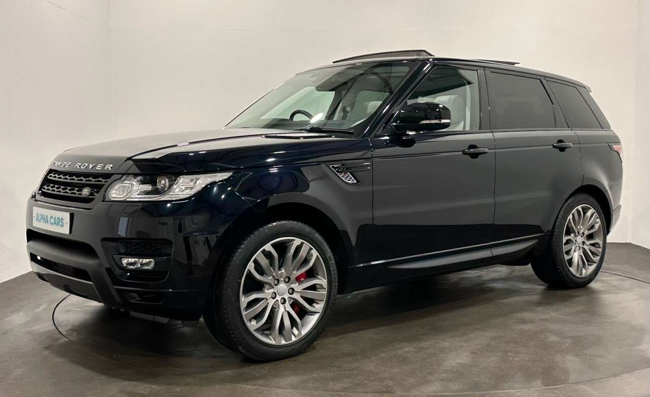 A 2016 LAND ROVER RANGE ROVER SPORT 3.0 SD V6 HSE Dynamic SUV 5dr Diesel Auto 4WD Euro 6 (s/s) (306 ps) A 2016 LAND ROVER RANGE ROVER SPORT 3.0 SD V6 HSE Dynamic SUV 5dr Diesel Auto 4WD Euro 6 (s/s) (306 ps)