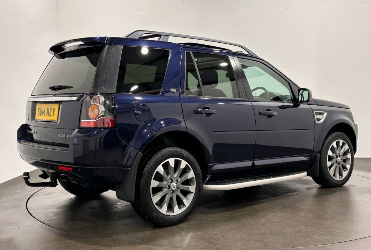 A 2014 LAND ROVER FREELANDER 2 2.2 SD4 HSE Lux SUV 5dr Diesel CommandShift 4WD Euro 5 (190 ps) Full Ebony A 2014 LAND ROVER FREELANDER 2 2.2 SD4 HSE Lux SUV 5dr Diesel CommandShift 4WD Euro 5 (190 ps) Full Ebony