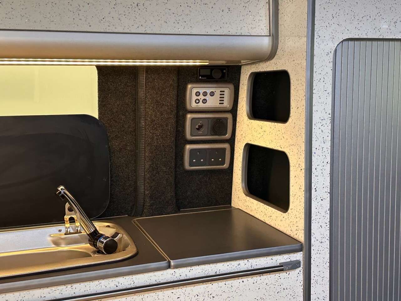 2019 VOLKSWAGEN CAMPER 2019 VOLKSWAGEN CAMPER