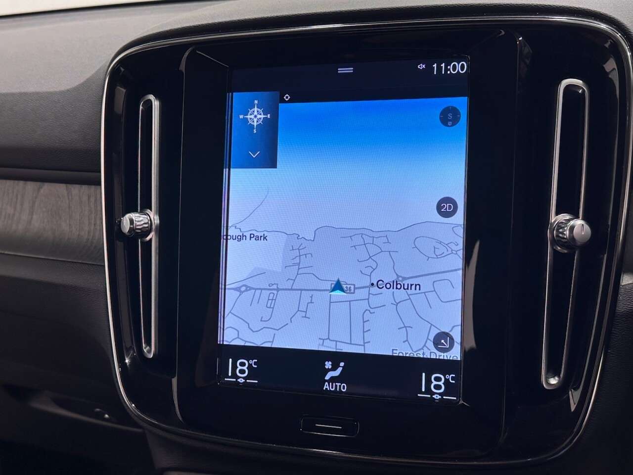 2020 VOLVO XC40 2020 VOLVO XC40