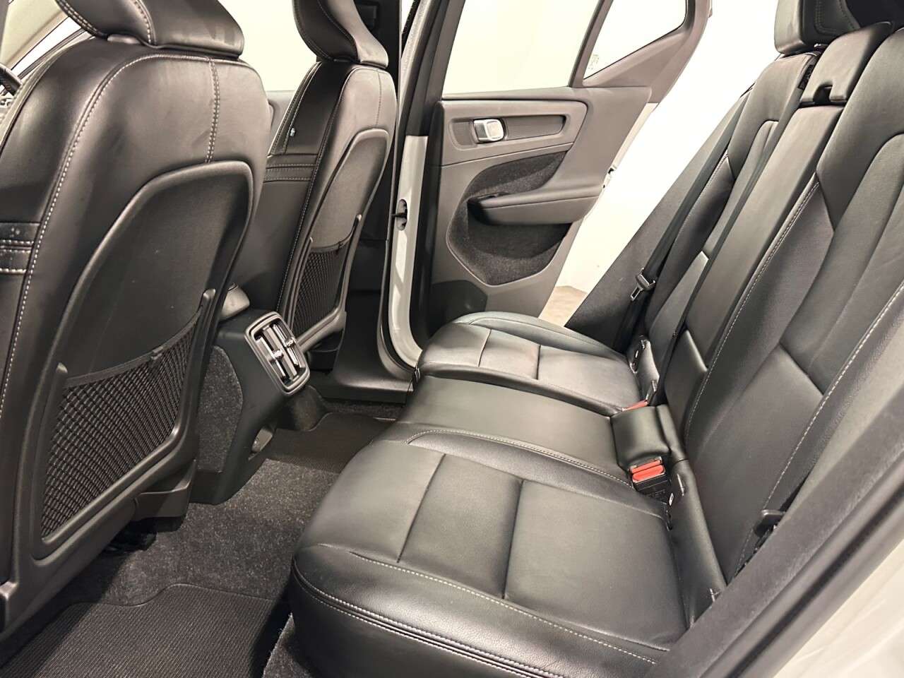 2020 VOLVO XC40 2020 VOLVO XC40