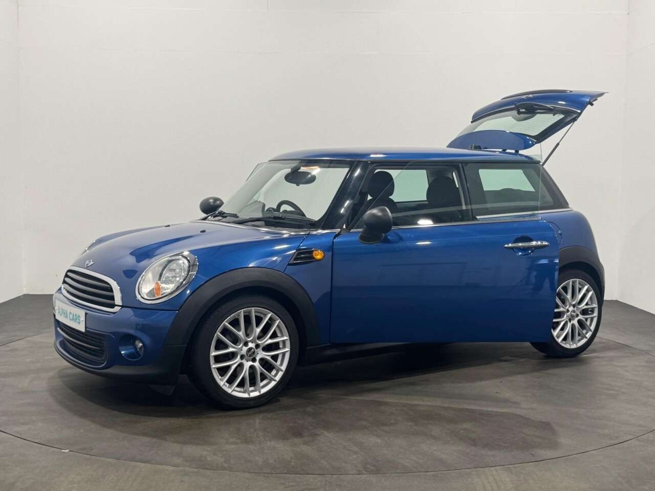A 2011 MINI HATCH 1.6 One Hatchback 3dr Petrol Steptronic Euro 5 (98 ps) Automatic A 2011 MINI HATCH 1.6 One Hatchback 3dr Petrol Steptronic Euro 5 (98 ps) Automatic