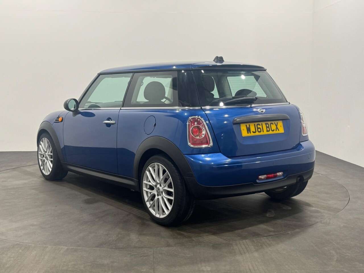 A 2011 MINI HATCH 1.6 One Hatchback 3dr Petrol Steptronic Euro 5 (98 ps) Automatic A 2011 MINI HATCH 1.6 One Hatchback 3dr Petrol Steptronic Euro 5 (98 ps) Automatic