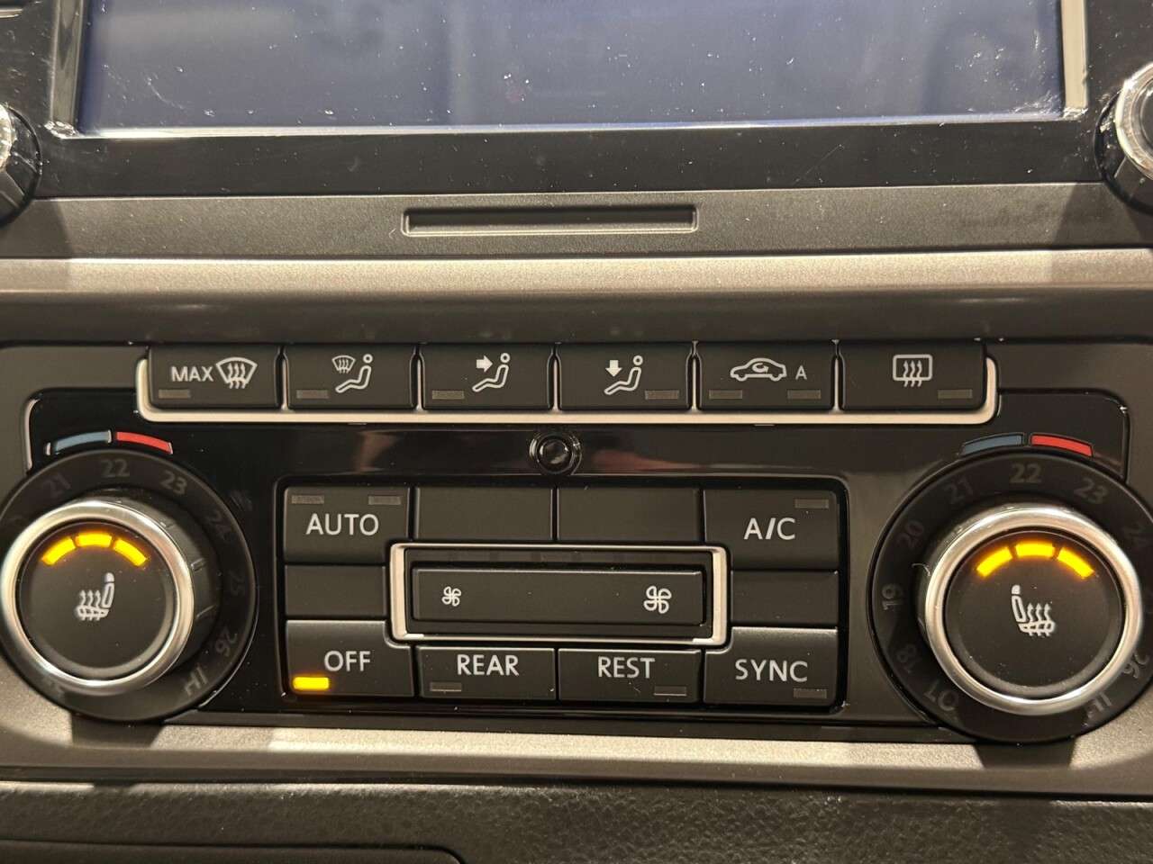 2014 VOLKSWAGEN CARAVELLE 2014 VOLKSWAGEN CARAVELLE