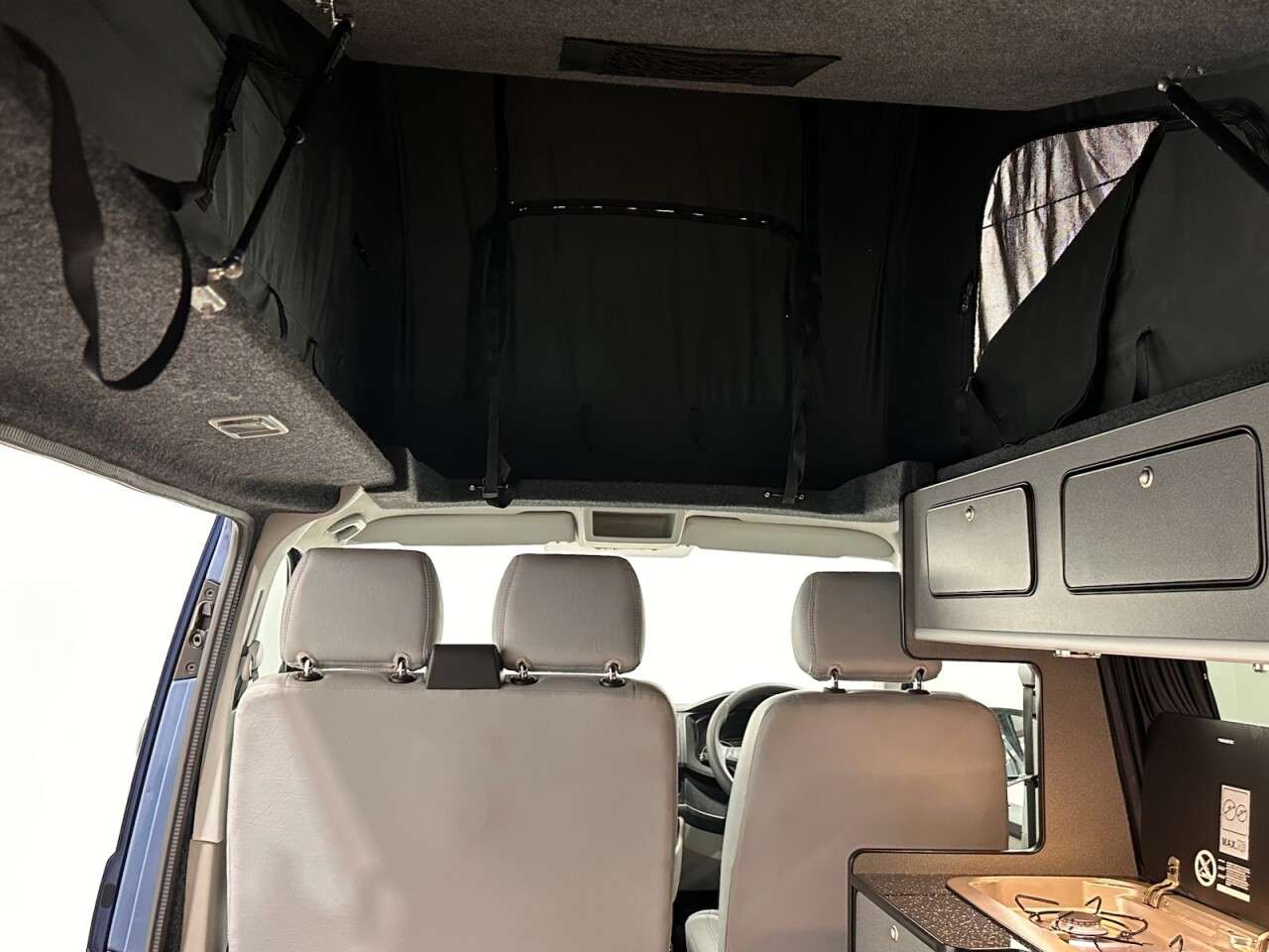 2019 VOLKSWAGEN CAMPER VAN 2019 VOLKSWAGEN CAMPER VAN