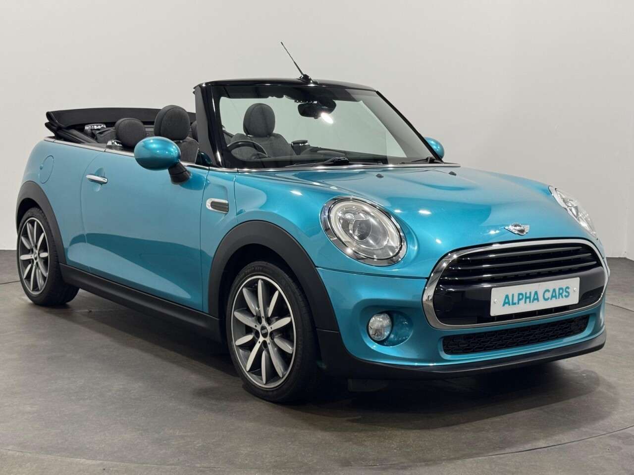 A 2016 MINI CONVERTIBLE 1.5 Cooper Convertible 2dr Petrol Manual Euro 6 (s/s) (136 ps) A 2016 MINI CONVERTIBLE 1.5 Cooper Convertible 2dr Petrol Manual Euro 6 (s/s) (136 ps)
