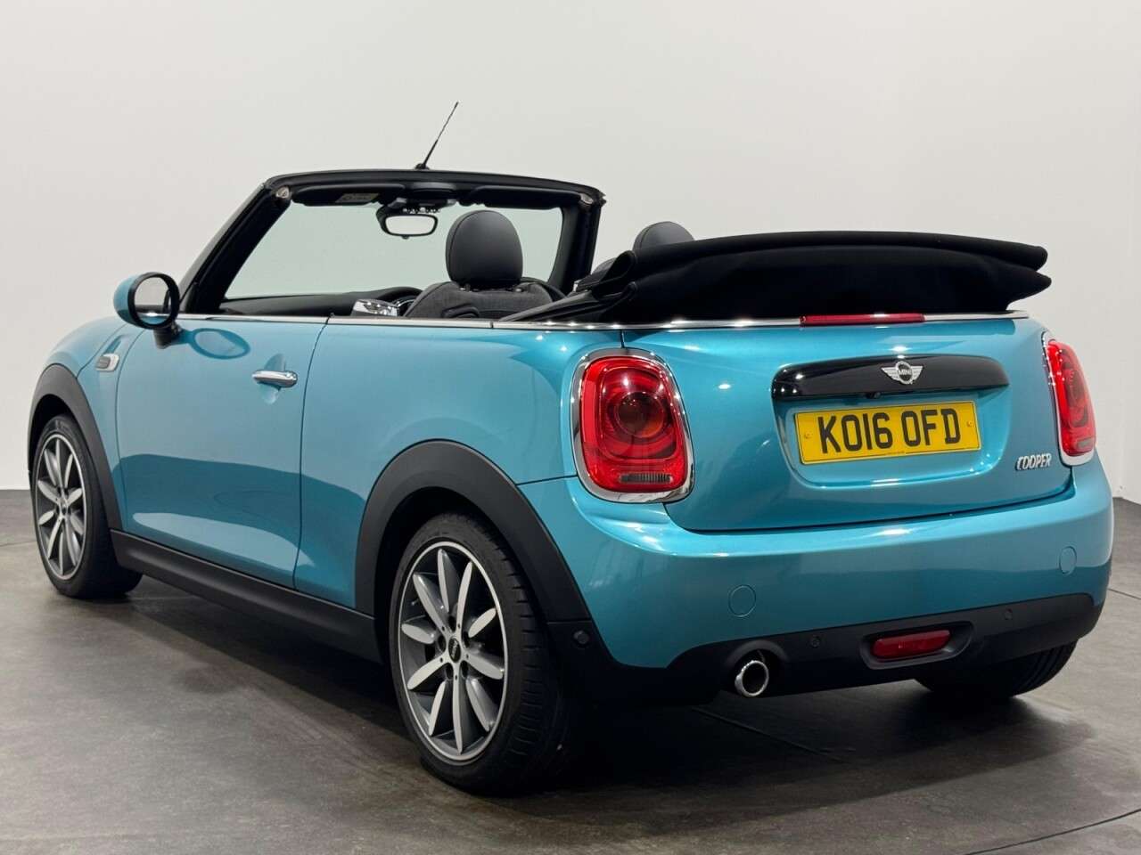 2016 MINI CONVERTIBLE 2016 MINI CONVERTIBLE