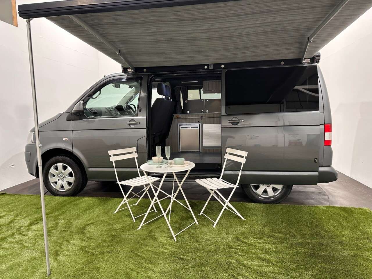 2015 VOLKSWAGEN CAMPERVAN 2015 VOLKSWAGEN CAMPERVAN