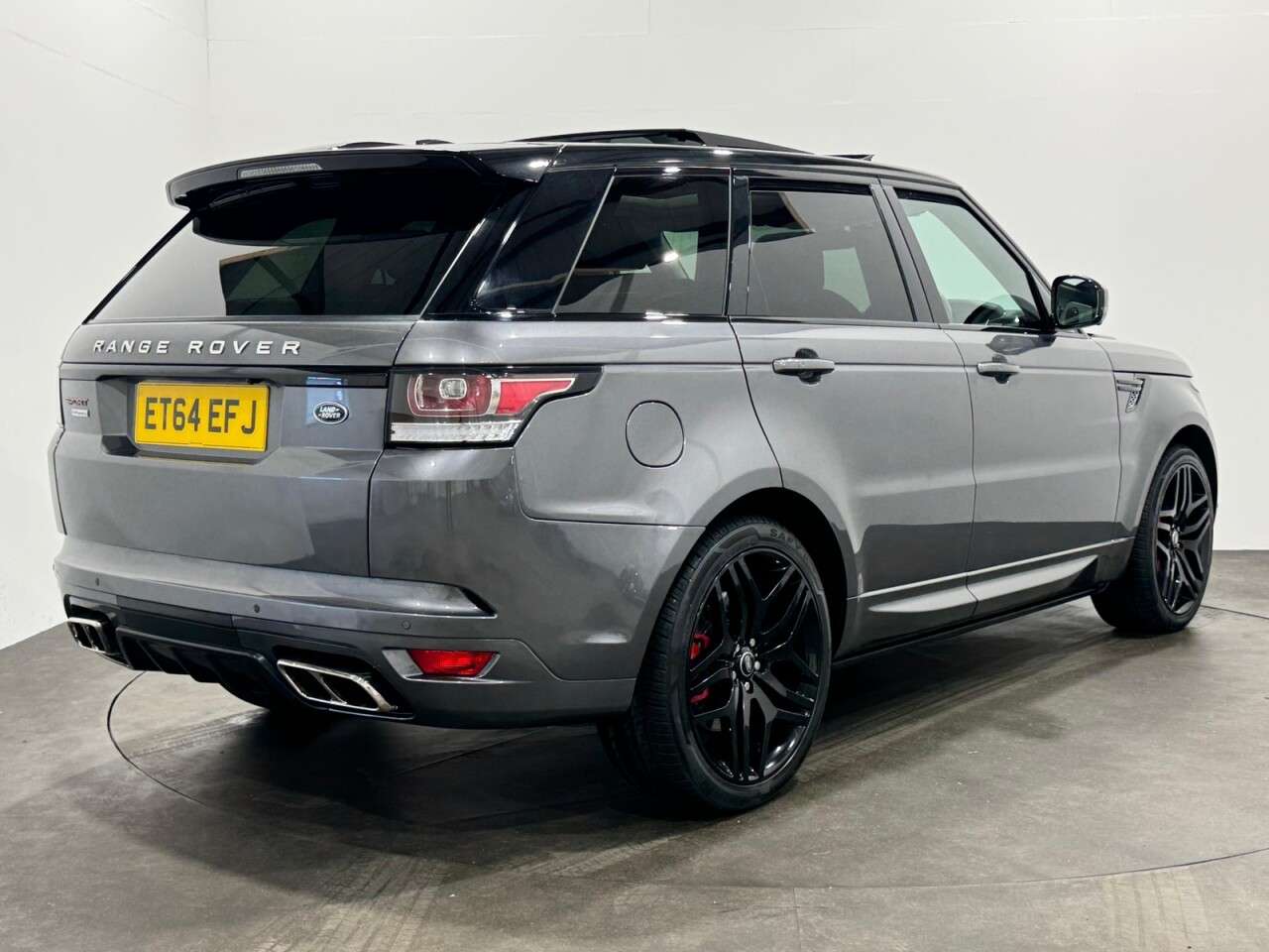 A 2014 LAND ROVER RANGE ROVER SPORT 5.0 V8 Autobiography Dynamic SUV 5dr Petrol Auto 4WD Euro 5 (s/s) (510 ps) A 2014 LAND ROVER RANGE ROVER SPORT 5.0 V8 Autobiography Dynamic SUV 5dr Petrol Auto 4WD Euro 5 (s/s) (510 ps)